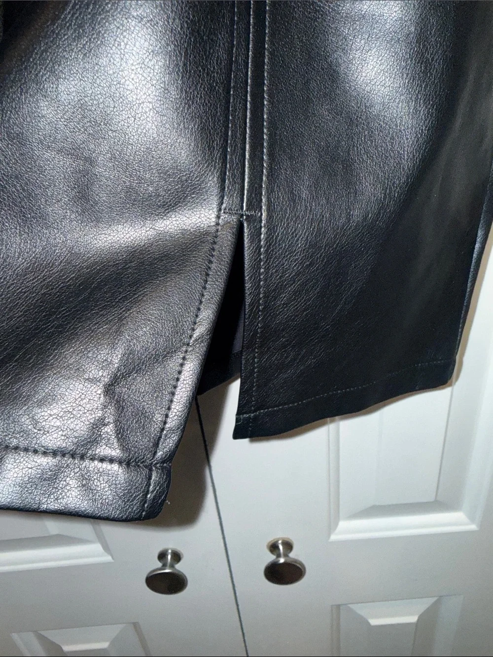 Mangopop‎ Black Faux Leather Mini Skirt with Vertical Seams
